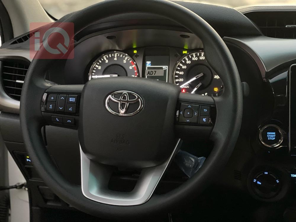 تويوتا هايلوكس